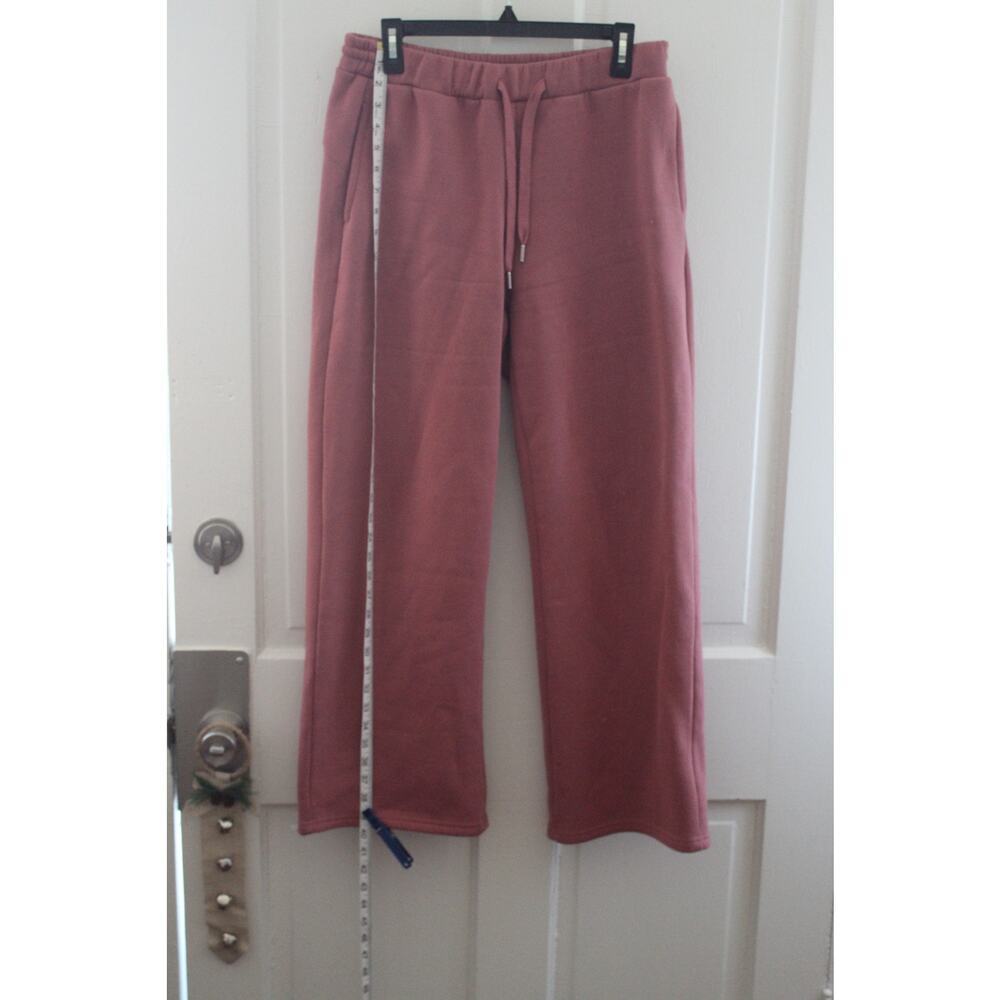 Women's Size Large  Discount Divas Boutique Sweat Suit - Picture 2 of 9